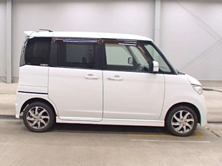 NISSAN ROOX 2010