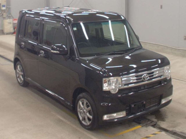 TOYOTA PIXIS SPACE 2013