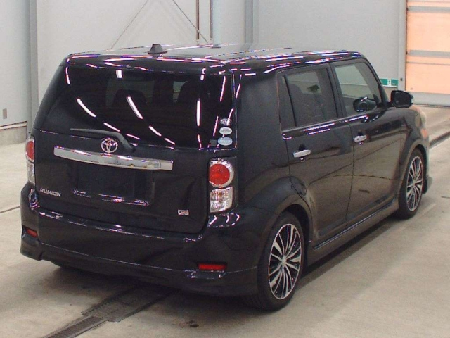 TOYOTA COROLLA RUMION 2011