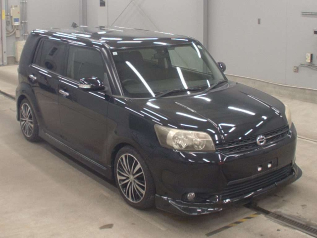 TOYOTA COROLLA RUMION 2011