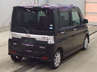 DAIHATSU TANTO 2012
