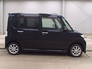 DAIHATSU TANTO 2012