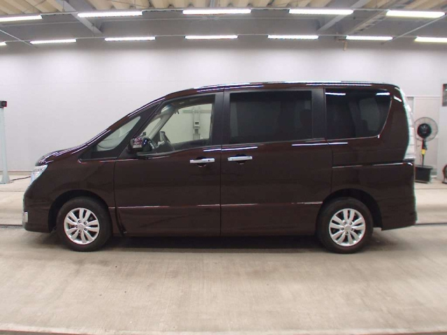 NISSAN SERENA 2014