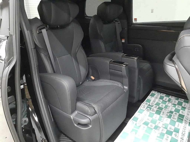 TOYOTA ALPHARD 2025