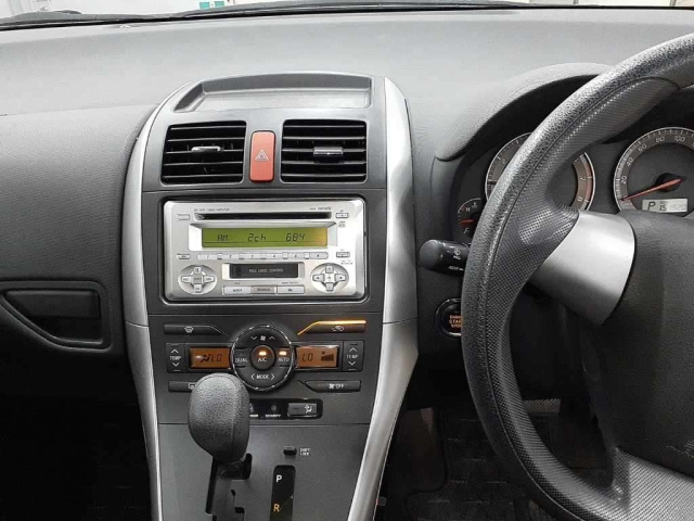 TOYOTA AURIS 2009
