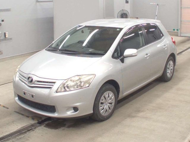 TOYOTA AURIS 2009