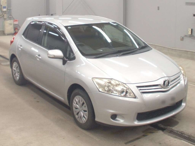 TOYOTA AURIS 2009