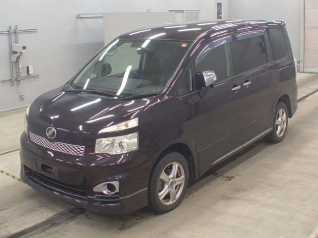 TOYOTA VOXY 2012