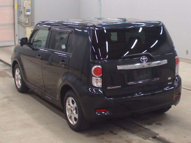 TOYOTA COROLLA RUMION 2013