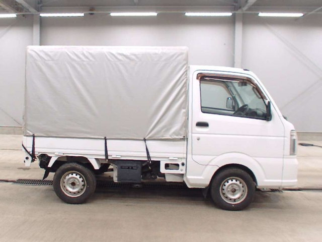 NISSAN CLIPPER TRUCK 2017
