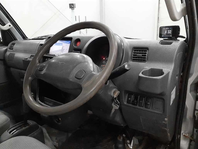 DAIHATSU HIJET TRUCK 2011