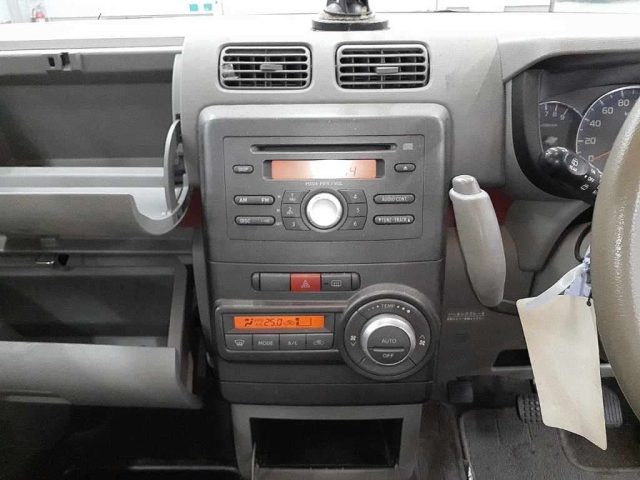 TOYOTA PIXIS SPACE 2012