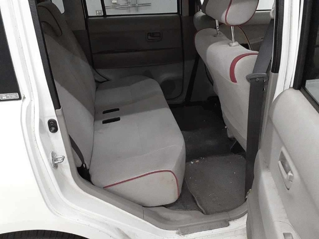 TOYOTA PIXIS SPACE 2012