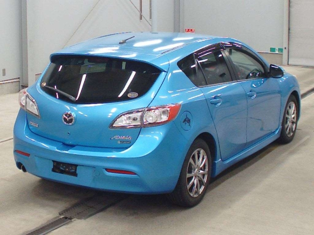 MAZDA AXELA 2011