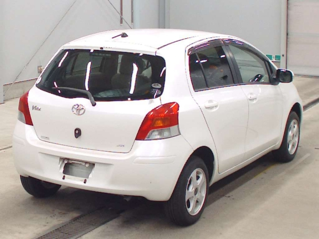 TOYOTA VITZ 2008
