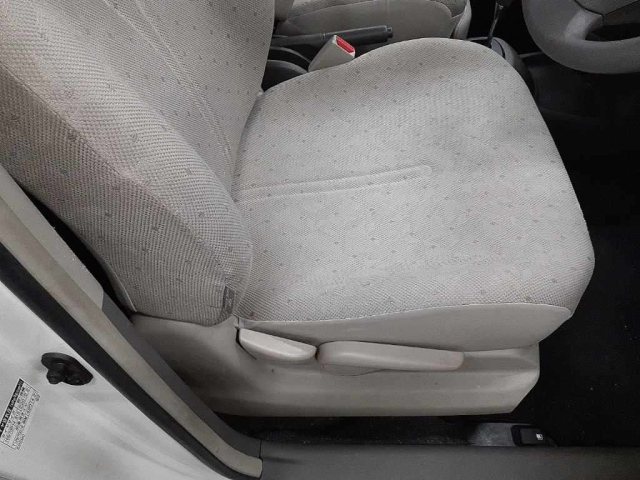 TOYOTA VITZ 2008