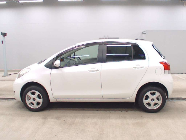 TOYOTA VITZ 2008