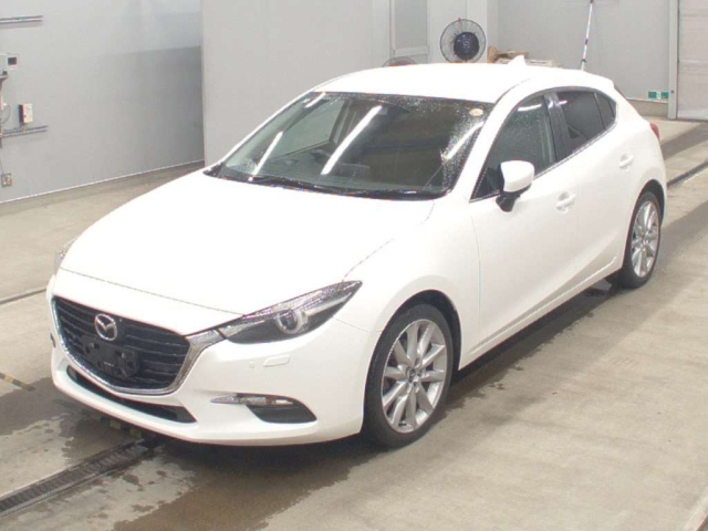 MAZDA AXELA 2018