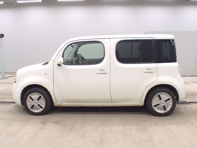 NISSAN CUBE 2011