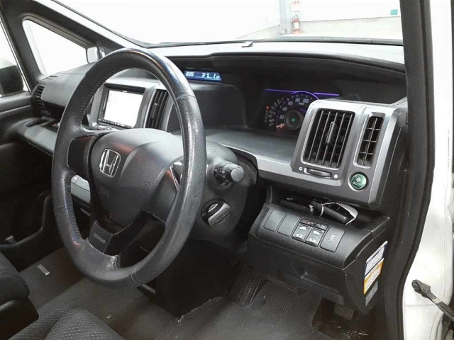HONDA STEP WAGON 2010