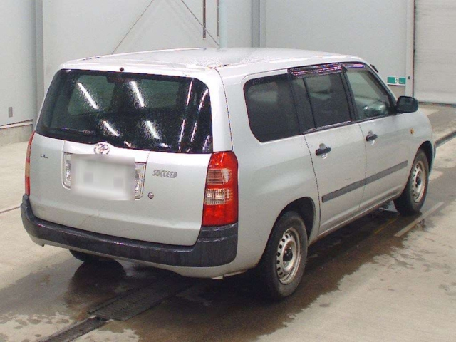 TOYOTA SUCCEED 2010
