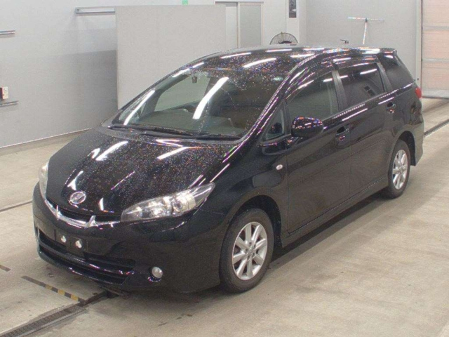 TOYOTA WISH 2011