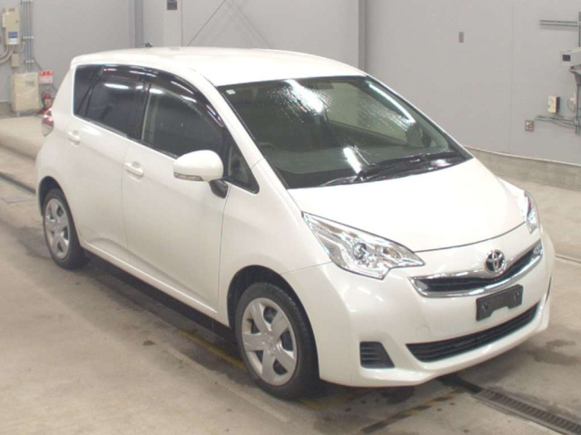 TOYOTA RACTIS 2014