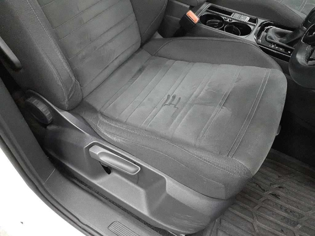 VOLKSWAGEN GOLF TOURAN 2016