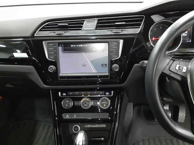 VOLKSWAGEN GOLF TOURAN 2016