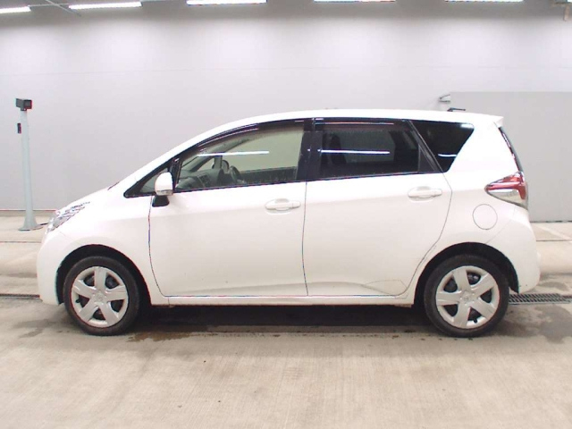 TOYOTA RACTIS 2014