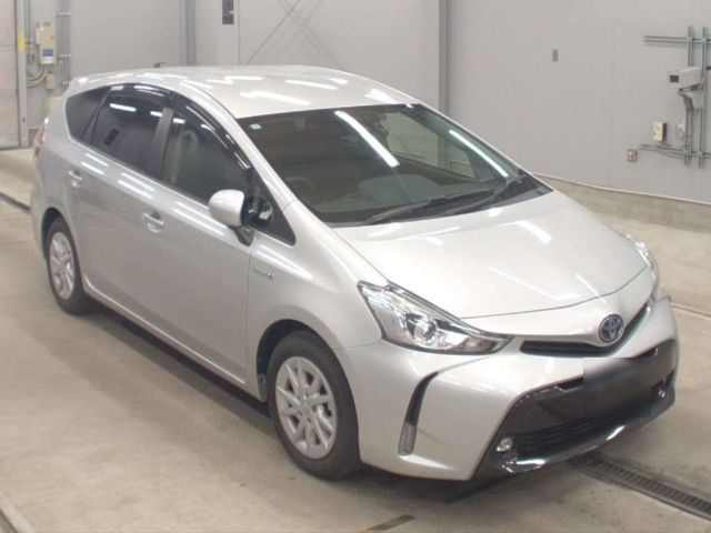TOYOTA PRIUS ALPHA 2019