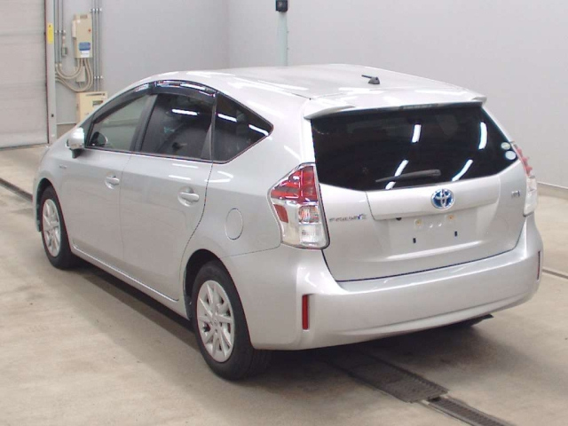 TOYOTA PRIUS ALPHA 2019