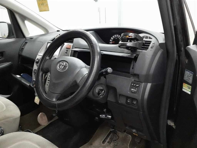 TOYOTA RACTIS 2008