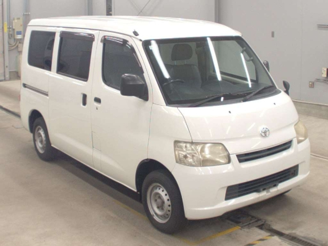 TOYOTA TOWN ACE VAN 2014