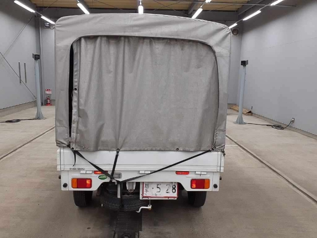 NISSAN CLIPPER TRUCK 2017