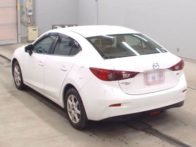 MAZDA AXELA 2017