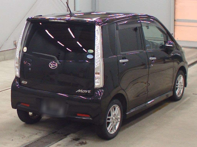DAIHATSU MOVE 2014