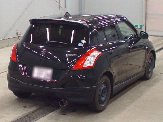 SUZUKI SWIFT 2015