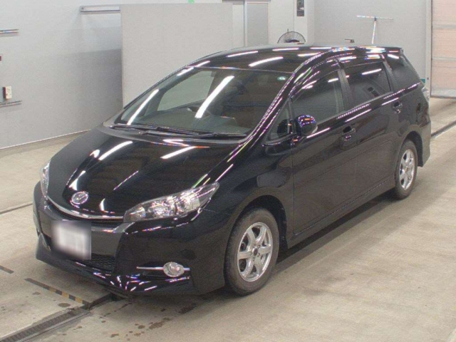 TOYOTA WISH 2013