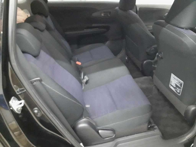 TOYOTA WISH 2013