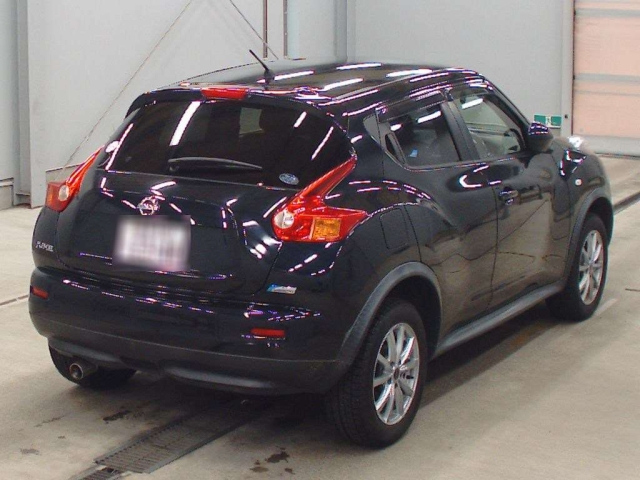 NISSAN JUKE 2012