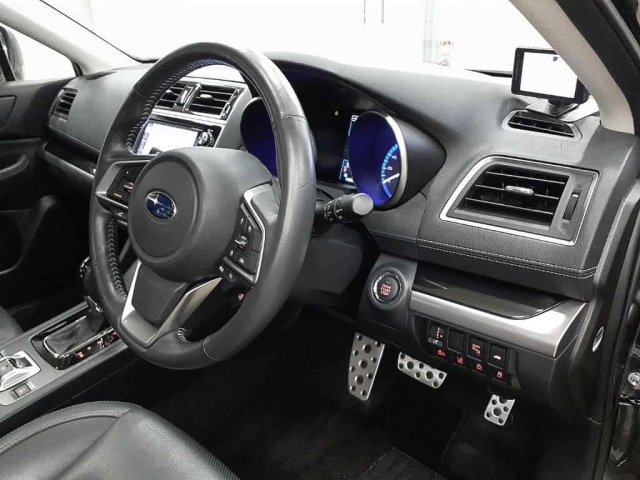 SUBARU LEGACY B4 2018