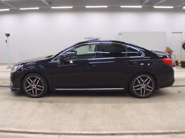 SUBARU LEGACY B4 2018