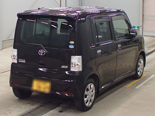 TOYOTA PIXIS SPACE 2013