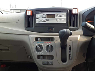 DAIHATSU MIRA E S 2012