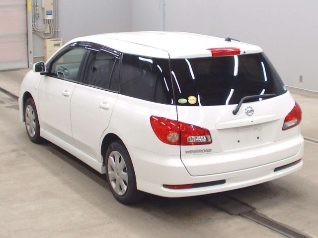 NISSAN WINGROAD 2010