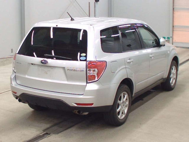 SUBARU FORESTER 2010