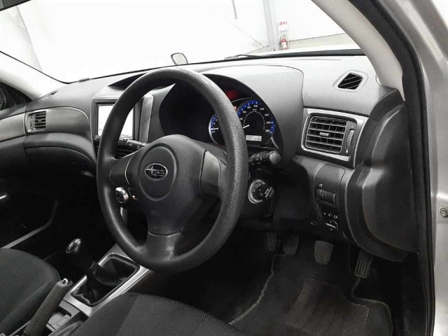 SUBARU FORESTER 2010