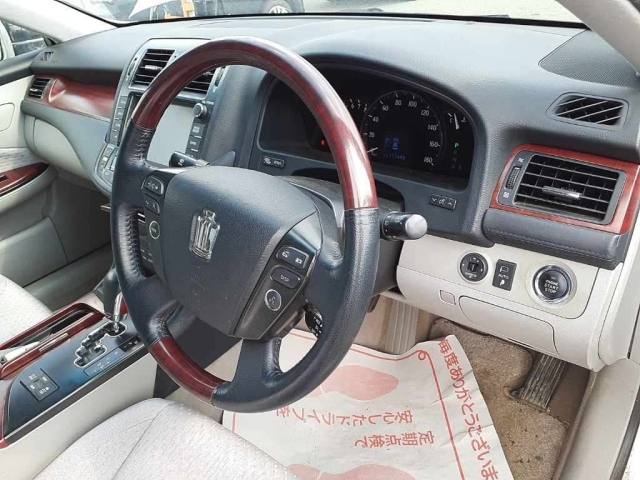 TOYOTA CROWN 2008