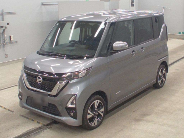 NISSAN ROOX 2023